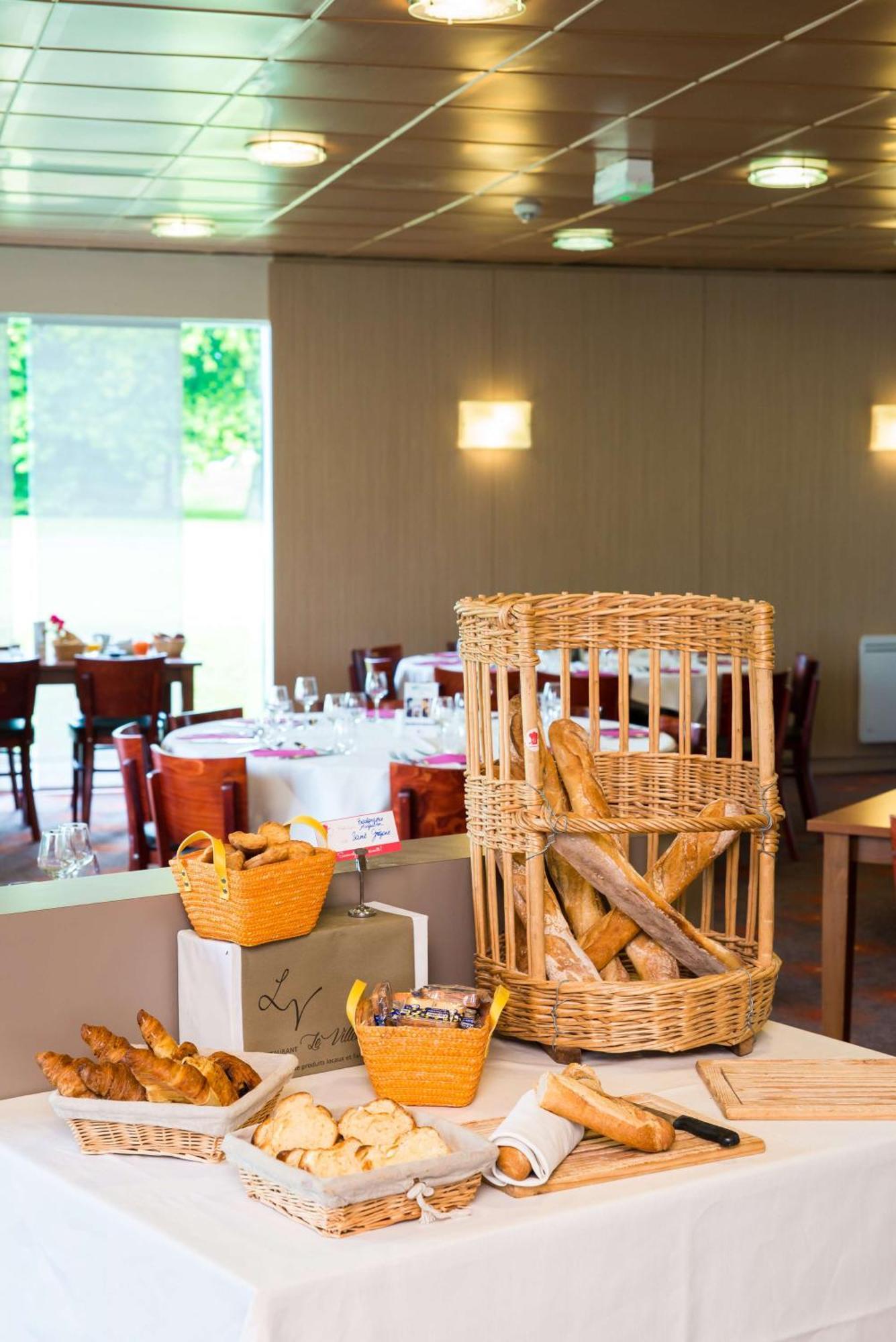 Saint-Grégoire Brit Hotel Rennes St Gregoire - Le Villeneuve מראה חיצוני תמונה