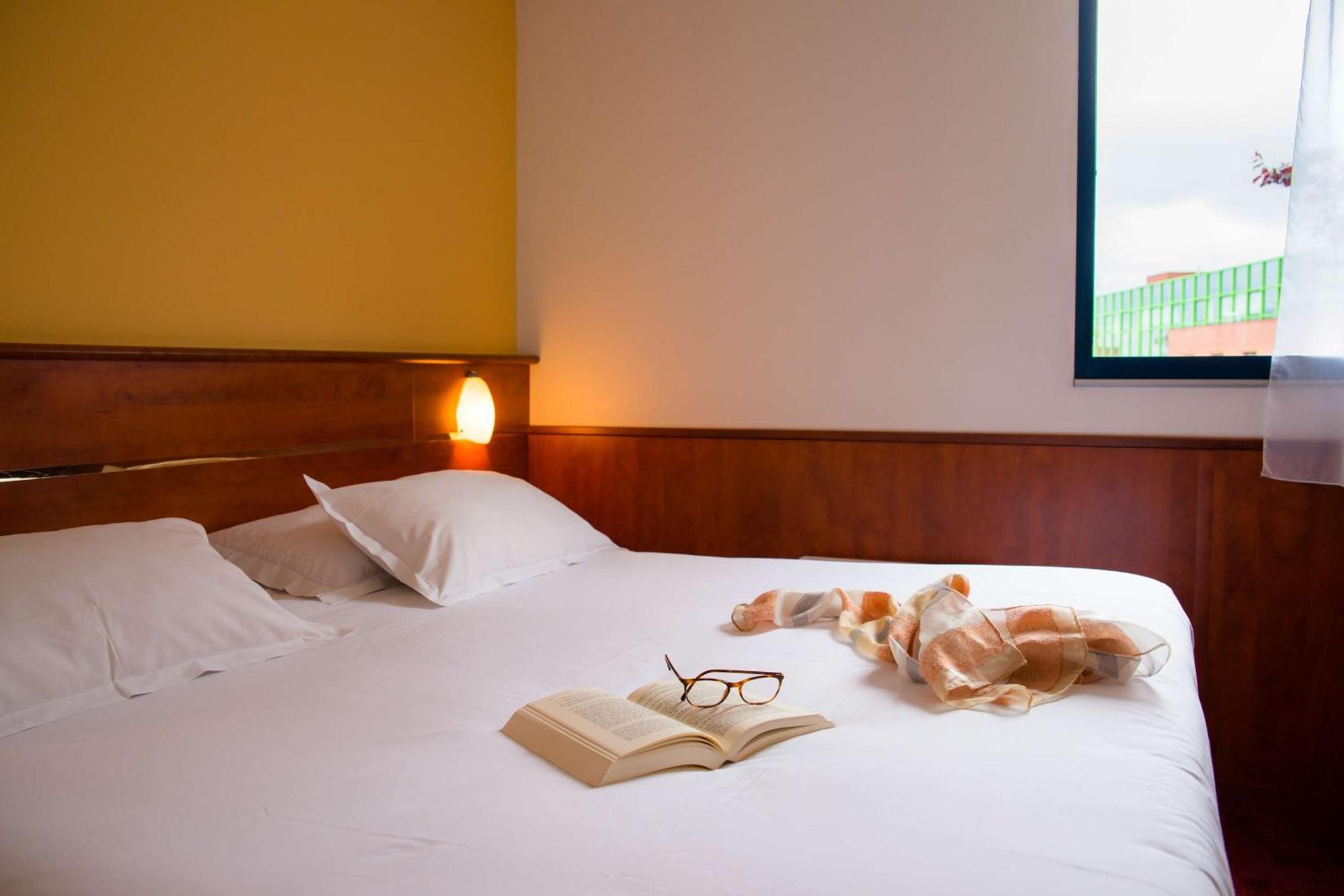 Saint-Grégoire Brit Hotel Rennes St Gregoire - Le Villeneuve מראה חיצוני תמונה